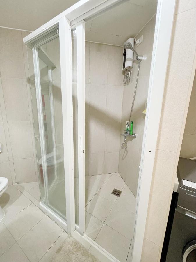 Inspiria Aparthotel Davao Bagian luar foto