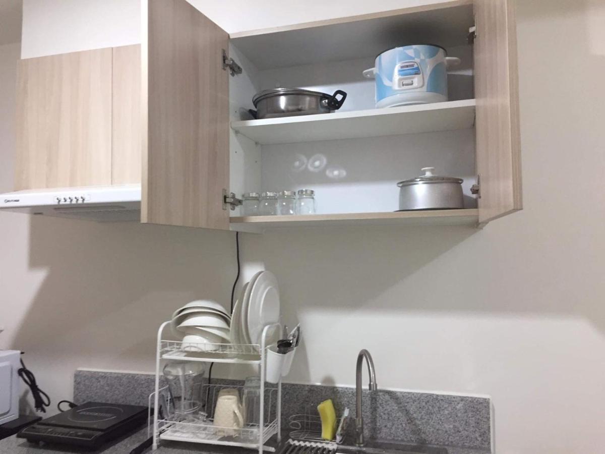 Inspiria Aparthotel Davao Bagian luar foto