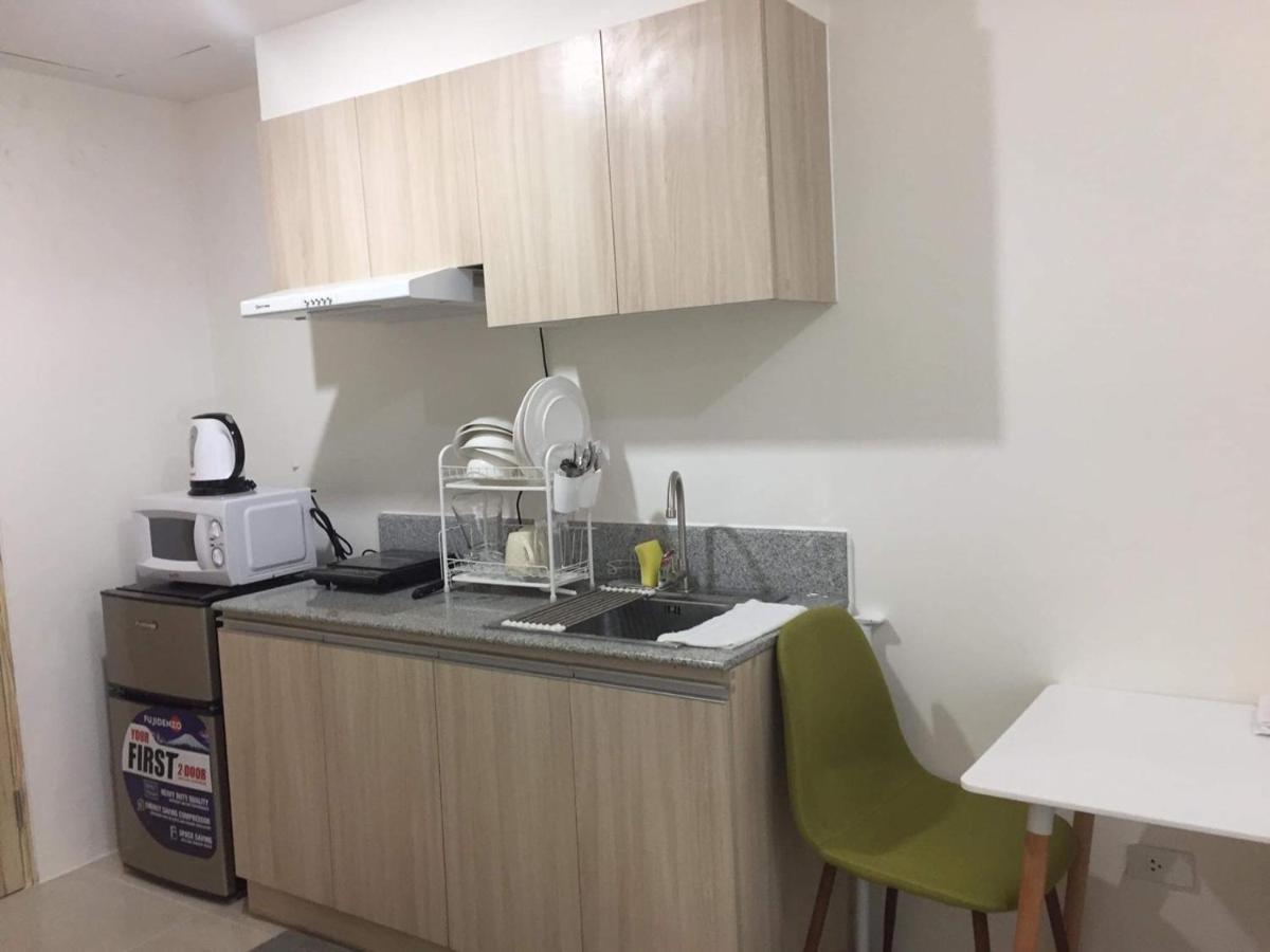 Inspiria Aparthotel Davao Bagian luar foto