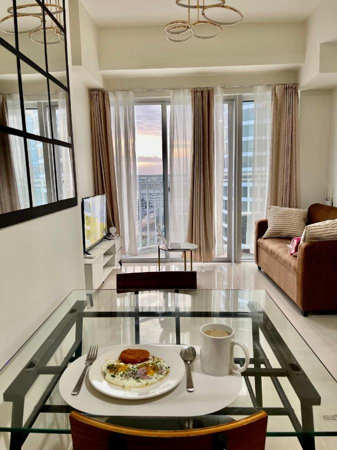 Inspiria Aparthotel Davao Bagian luar foto