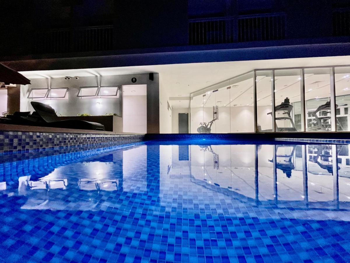Inspiria Aparthotel Davao Bagian luar foto