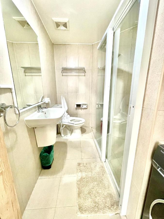 Inspiria Aparthotel Davao Bagian luar foto